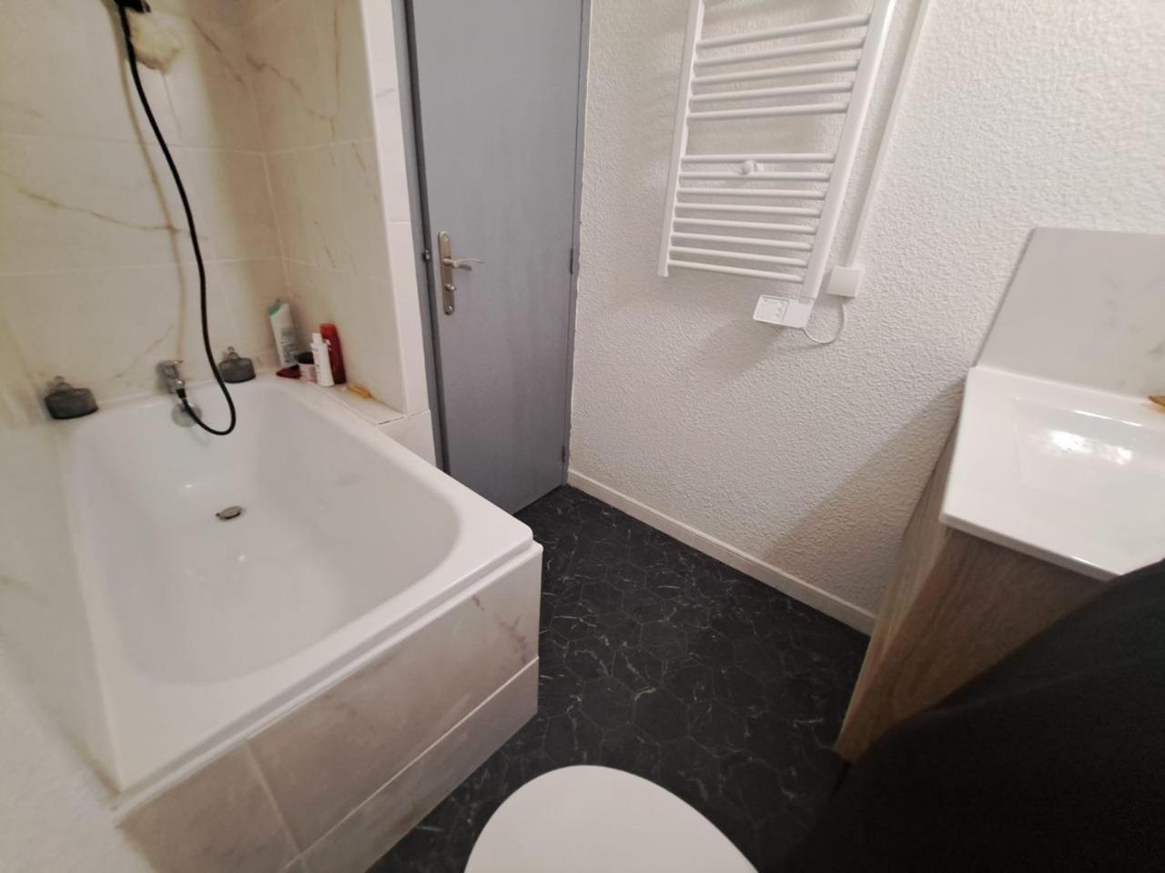 L'Ostal Appartement Carcassonne Buitenkant foto
